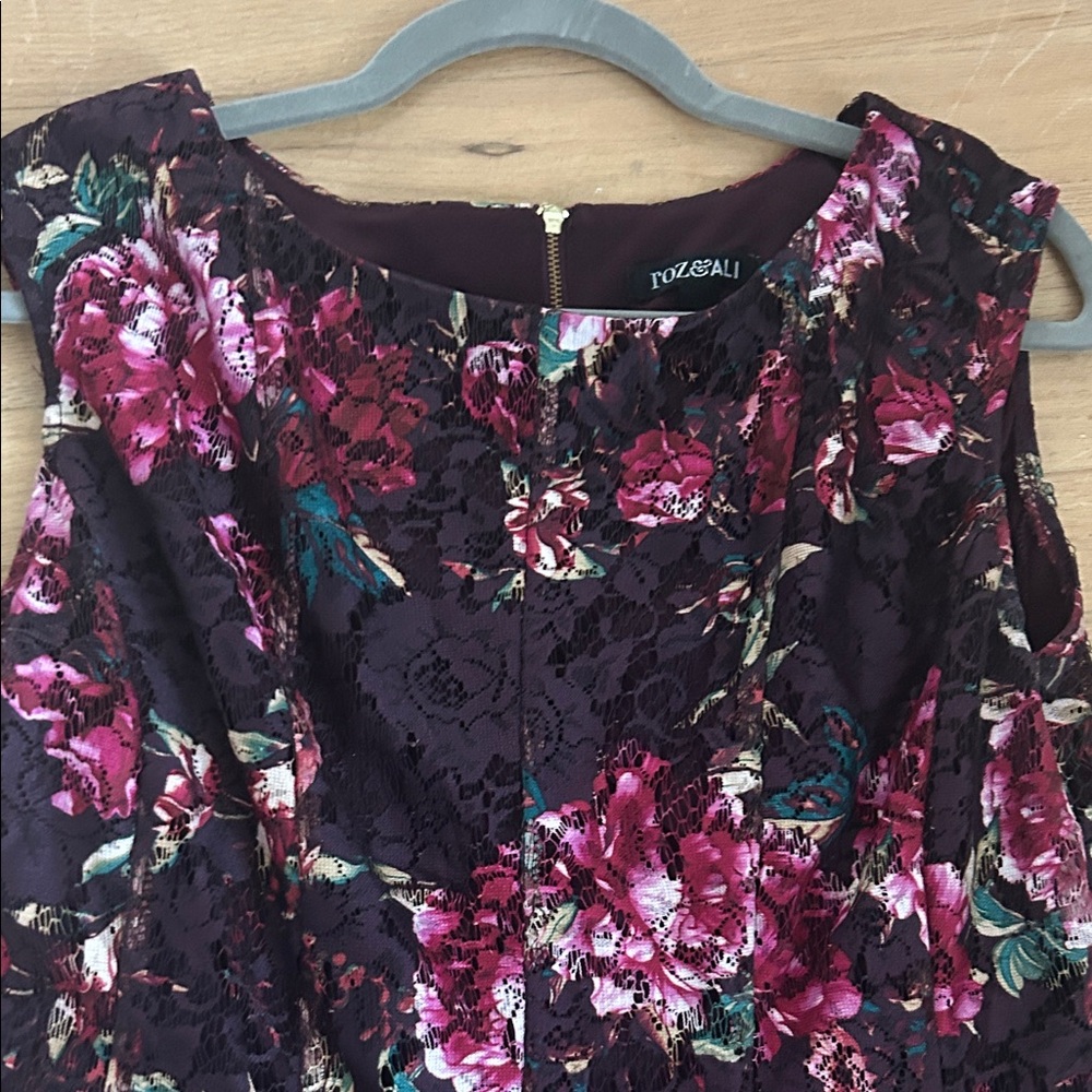 Roz & Ali Purple Floral Lace Dress - Picture 2 of 6